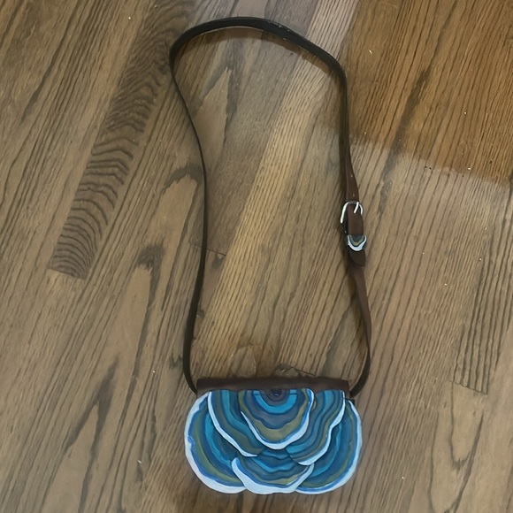 Crossbody Multi-color Flower Handbag - Picture 3 of 12